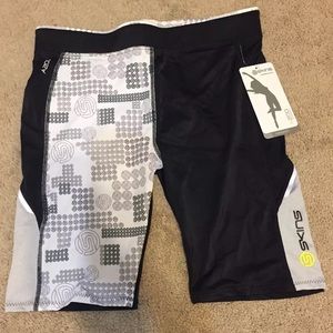 NEW Skins Womens A200 Compression Shorts LARGE